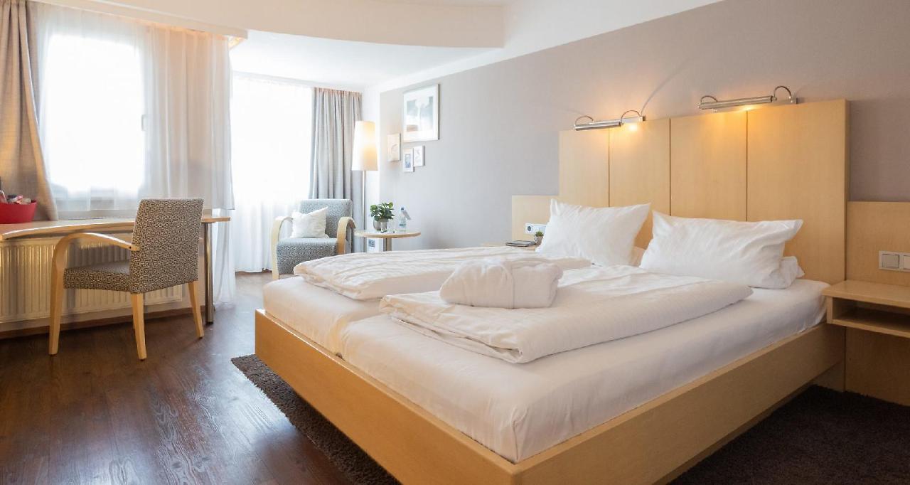 Hotel Traube Am See FDH Extérieur photo